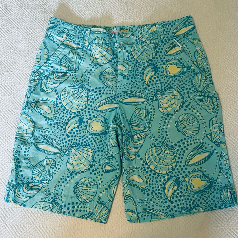 Lilly Pulitzer Resort Fit shorts